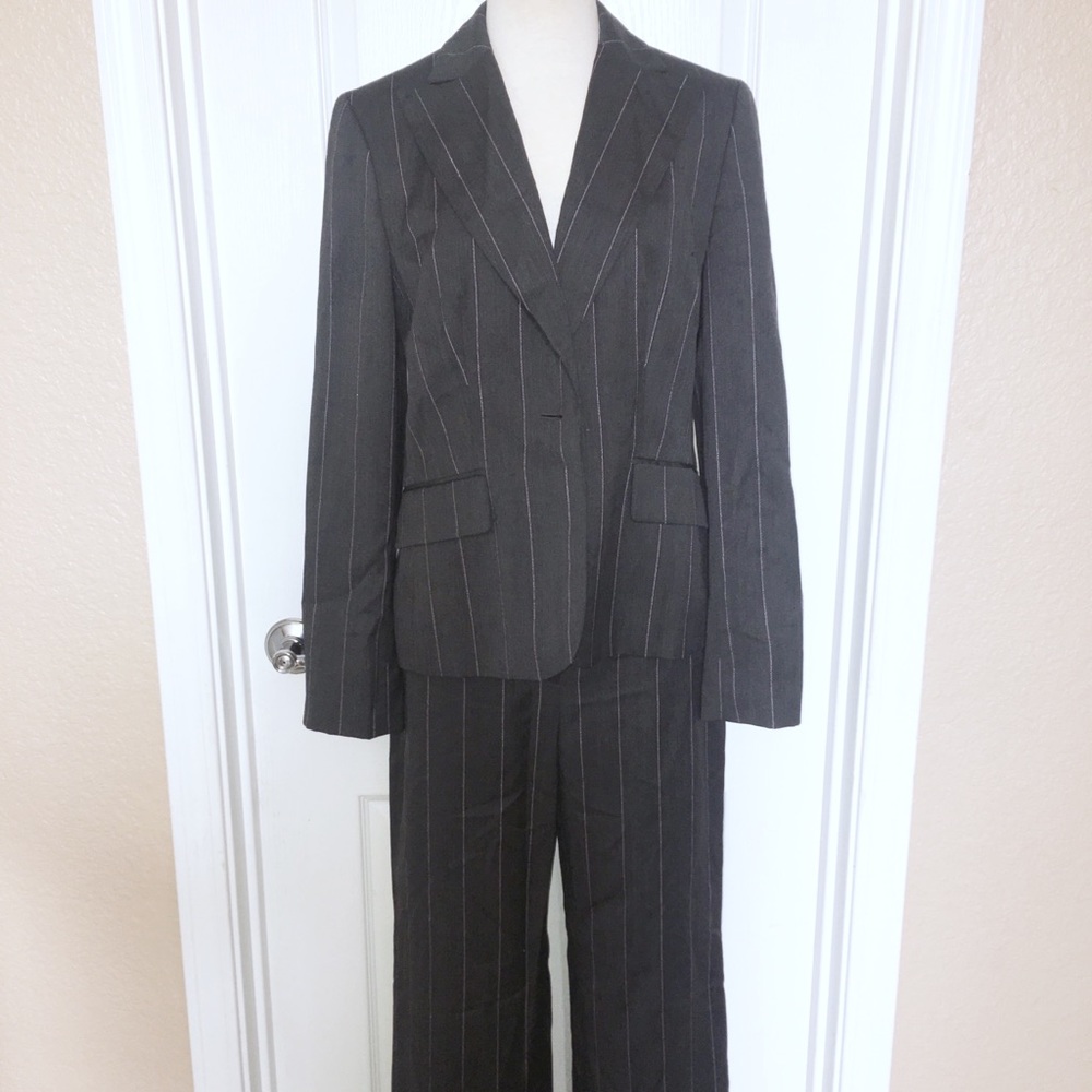 LOFT 2 pc Suit